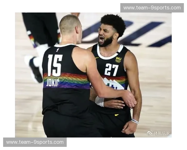 蓝黑风暴与紫百合的优雅:梅阿查的史诗对决,不仅仅是90分钟的激情